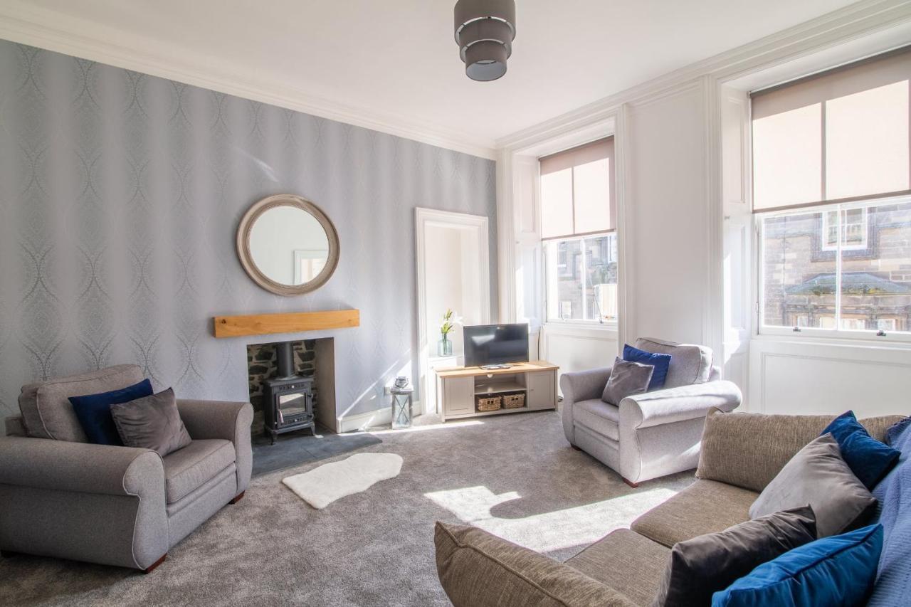 35 High Street Apartment Hawick Bagian luar foto