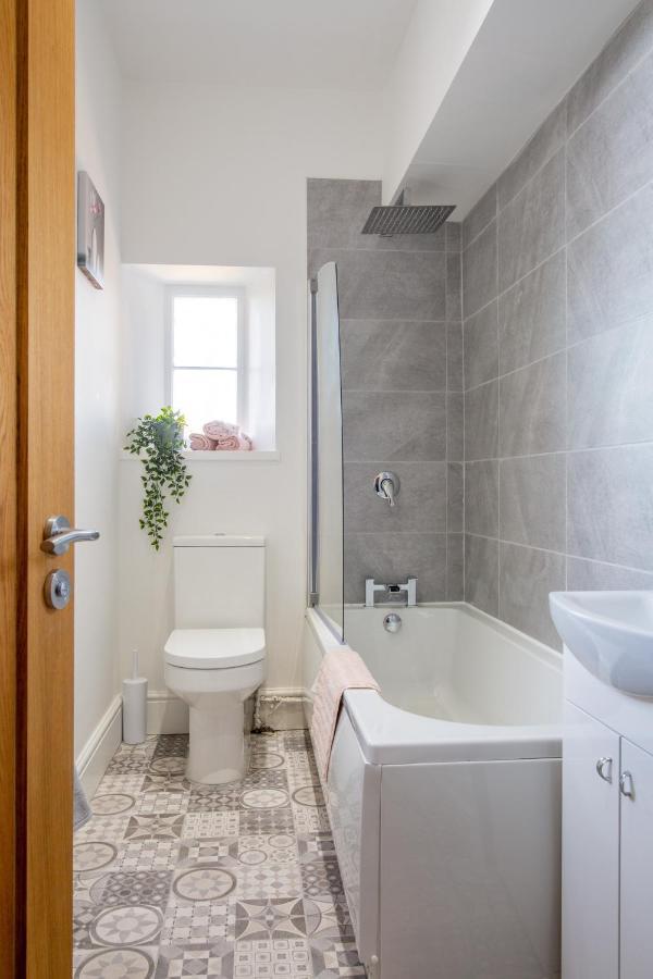 35 High Street Apartment Hawick Bagian luar foto